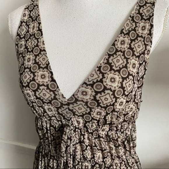 Michael Kors • Tan Cream V Neck Midi Dress - Picture 3 of 7